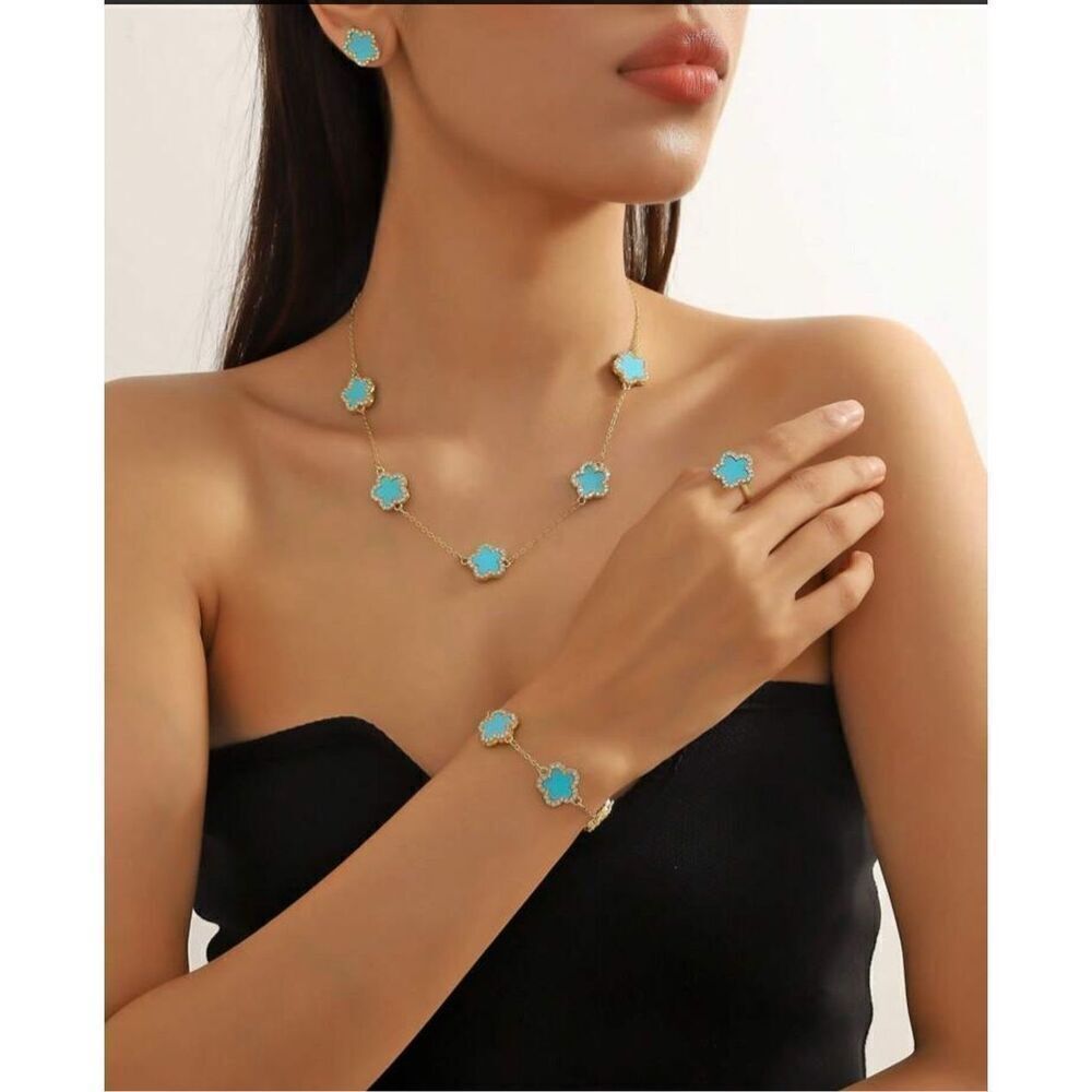 Clover Jewelry Set